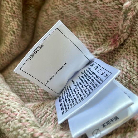 Chanel 22K logo beige pink sweater - Picture 5 of 9